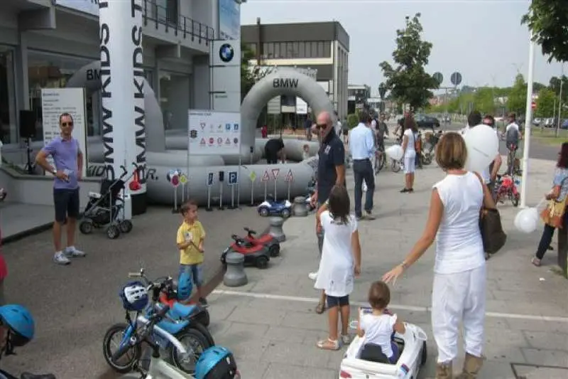 BMW KIDS TOUR