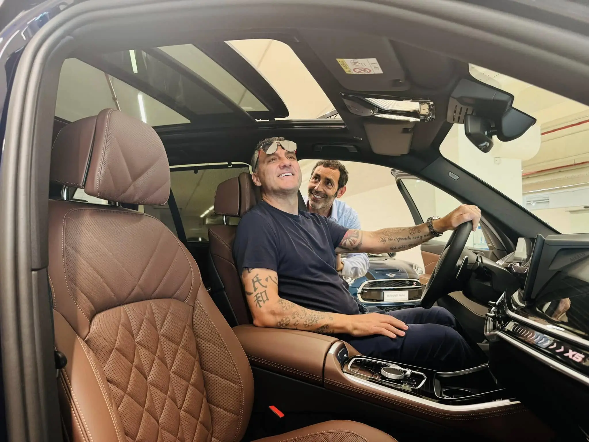 CONSEGNA BMW A CHRISTIAN VIERI 